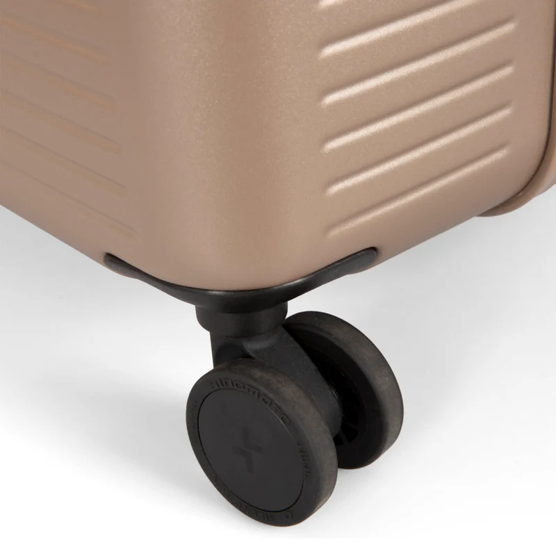 Westmount Hardside 30" Luggage