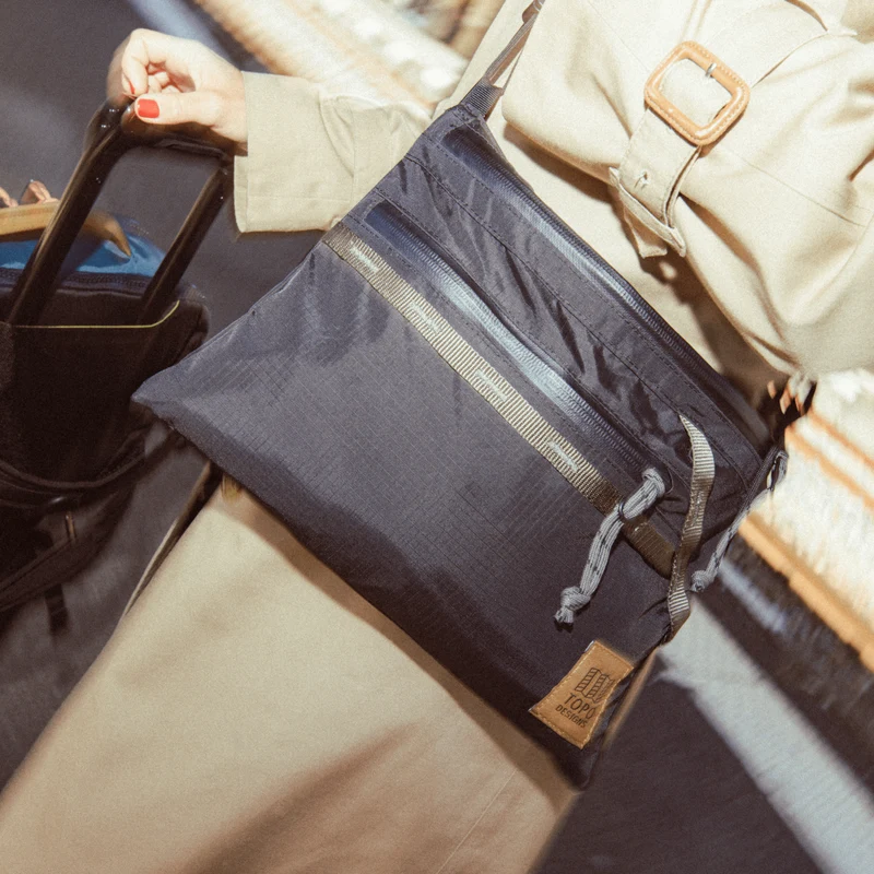 Mountain Accessory Shoulder Bag 1L