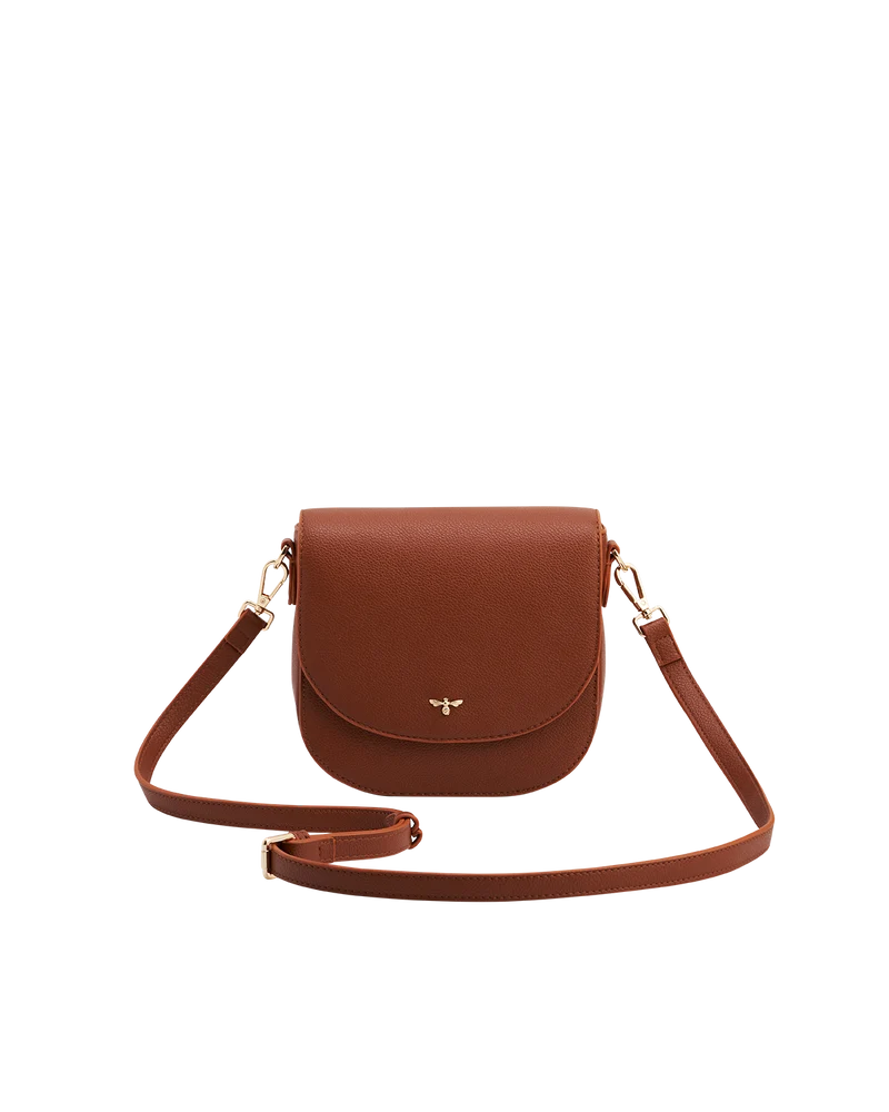 Beth Saddle Crossbody Bag in Tan