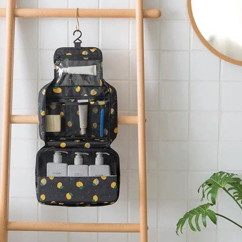 Trousse de Toilette Voyage Suspendue | Motif Citrons Waterproof