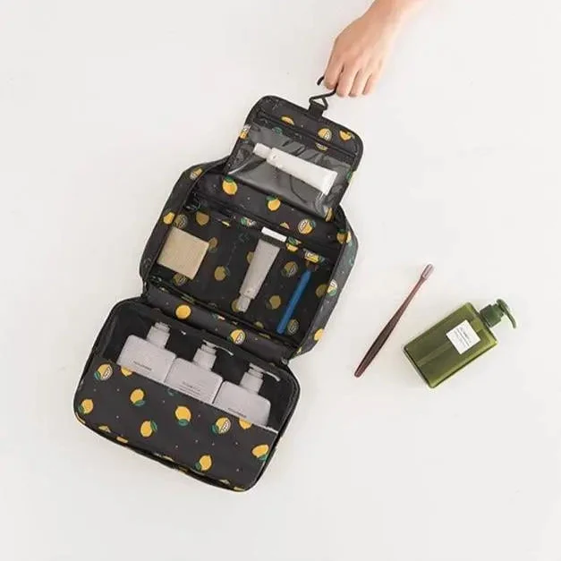 Trousse de Toilette Voyage Suspendue | Motif Citrons Waterproof