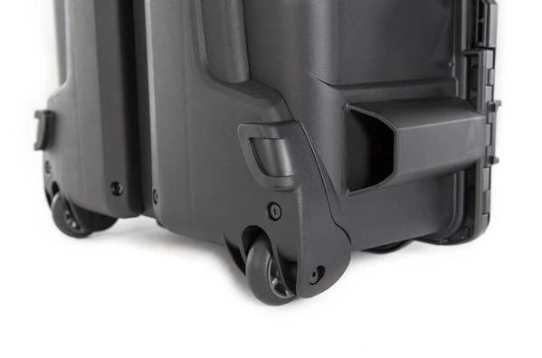 Valise Rigide à roulettes Nanuk 955 avec Séparateurs rembourrés (Noir)