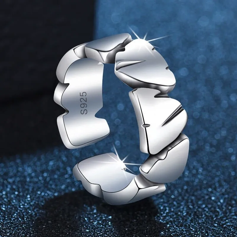 Symbole de Liberté : Bague Montagne Délicate pour Femme