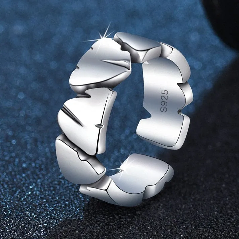 Symbole de Liberté : Bague Montagne Délicate pour Femme