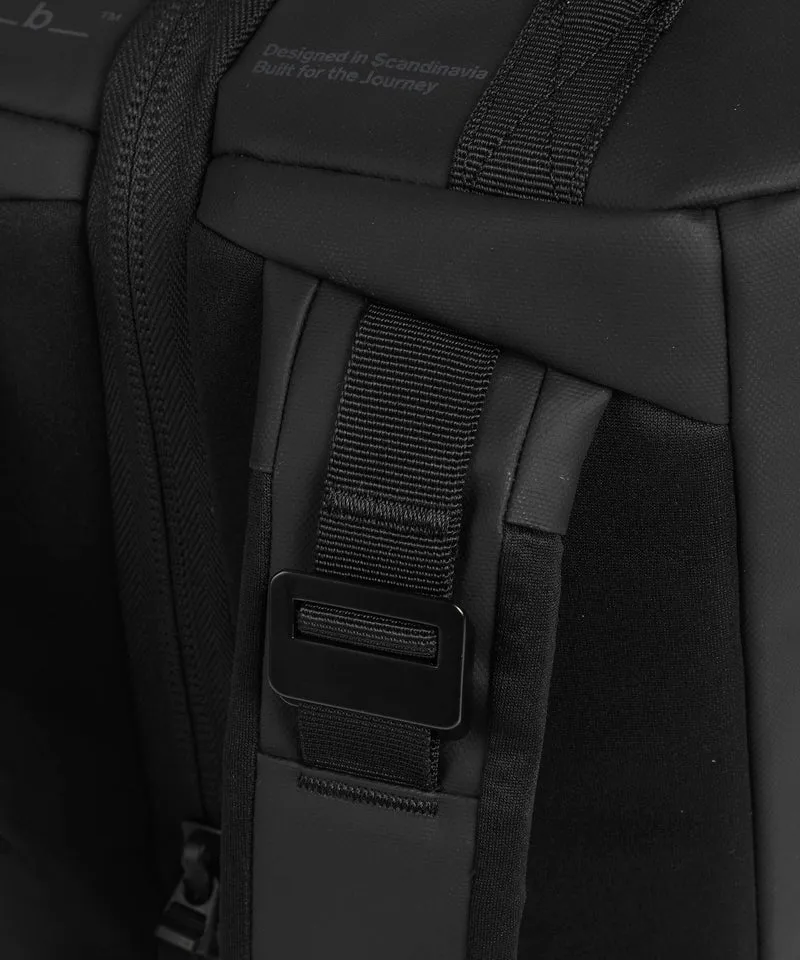Db Roamer Pro 30 Sac à dos de voyage black out