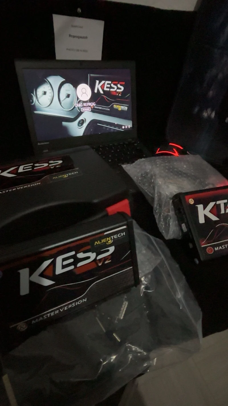 VALISE DE REPROGRAMMATION MOTEUR KTAG + logiciels ( Sans Pc)