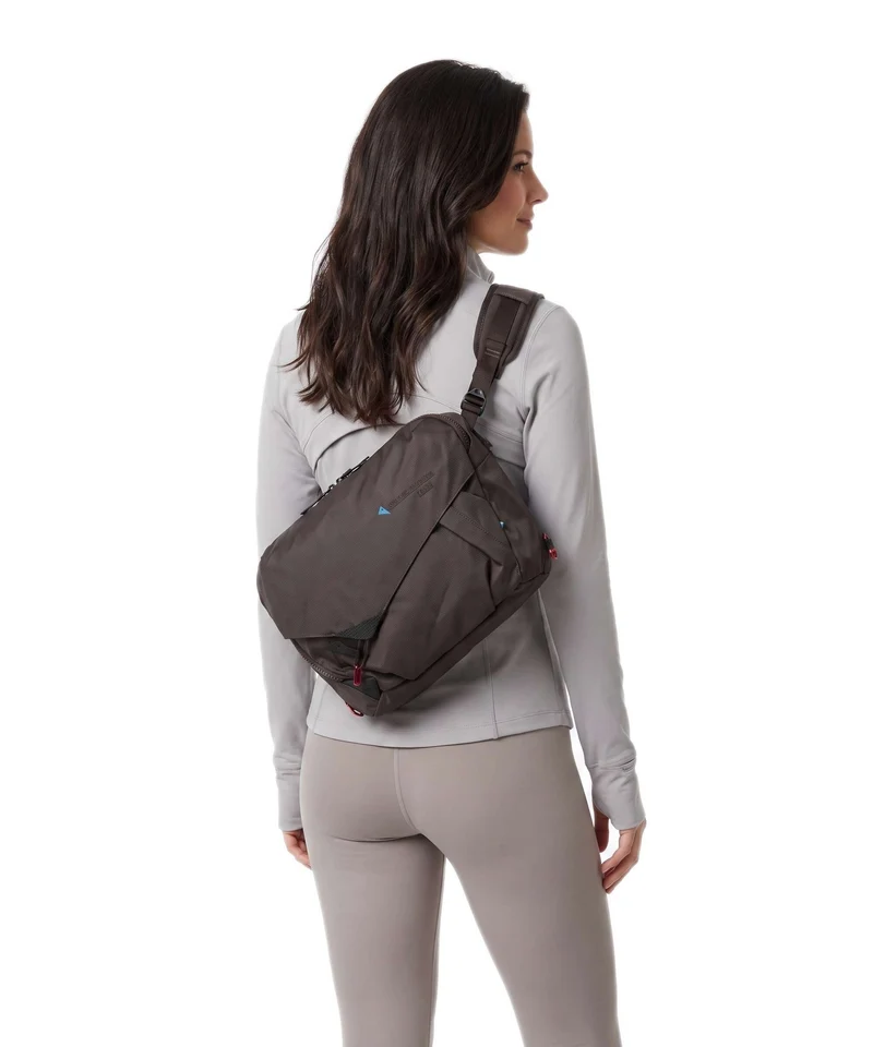 Klättermusen Gaut Sac messager brown umber