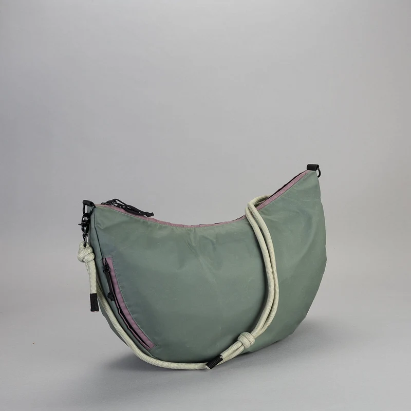 Lea Sling Bag