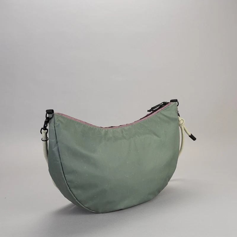 Lea Sling Bag