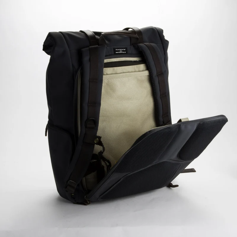 Karl Travel Backpack | 44L