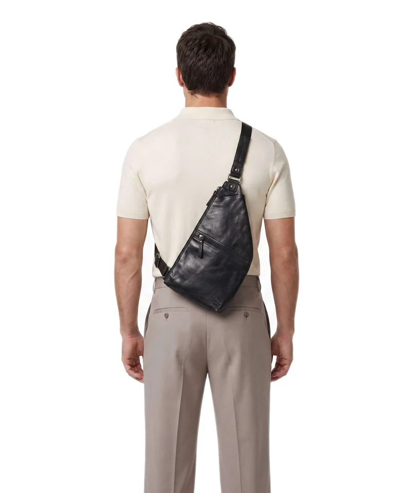 Spikes & Sparrow Apache Reese Sac sling black