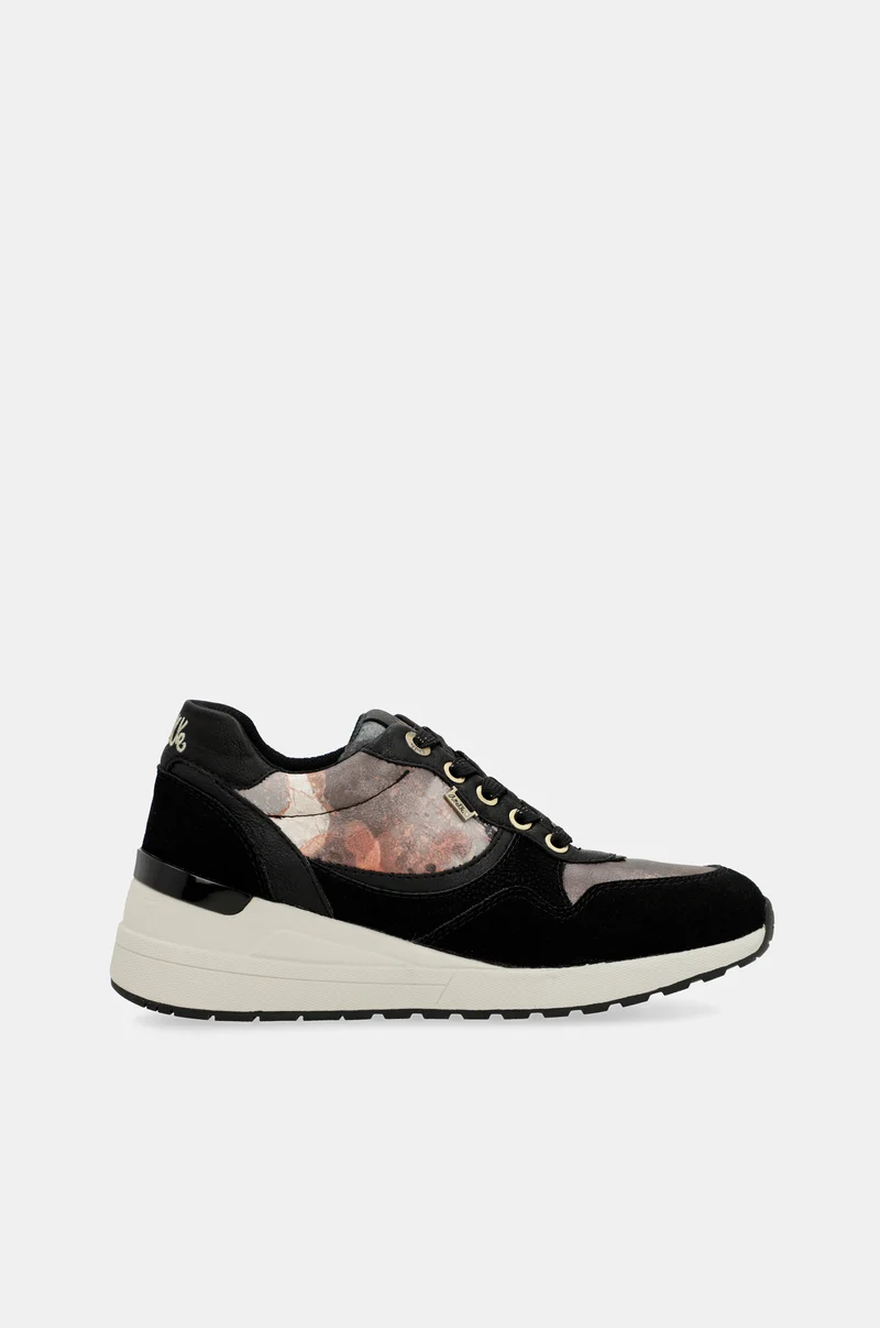 Baskets sport Padded noirs avec semelle compensée
