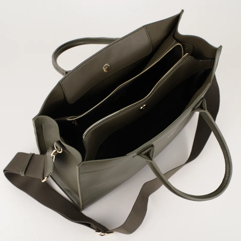 Riona Regina RFID Large Tote pebbled