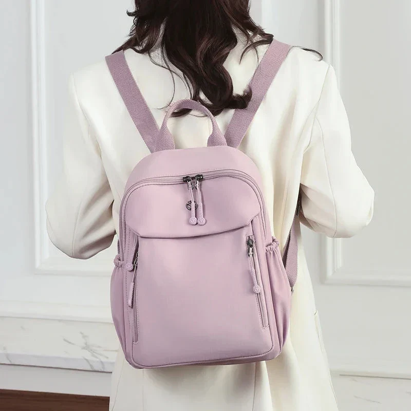 Sac à Dos Femme Imperméable | Protection Pluie et Sécurité