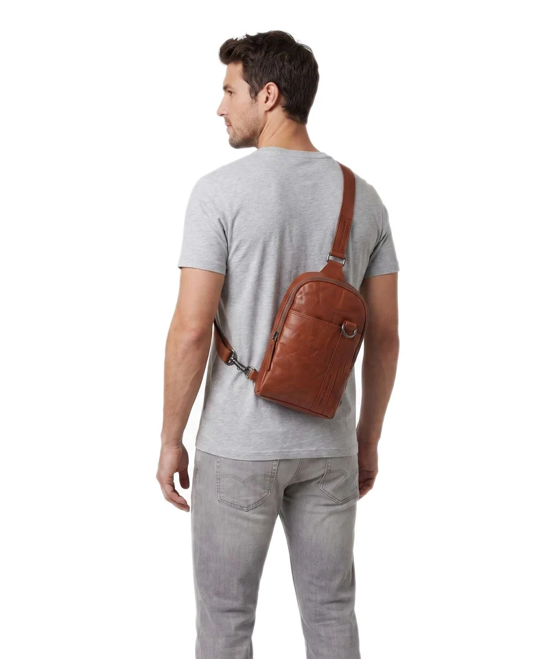 Spikes & Sparrow Bronco Washington Sac sling brandy