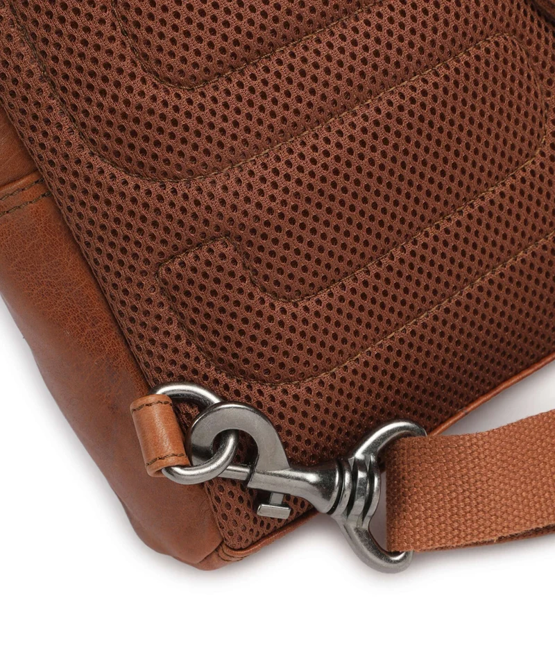 Spikes & Sparrow Bronco Washington Sac sling brandy