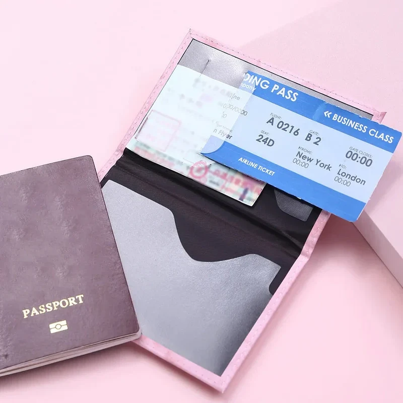 Porte-Passeport Effet Marbré | Design Compact et Léger