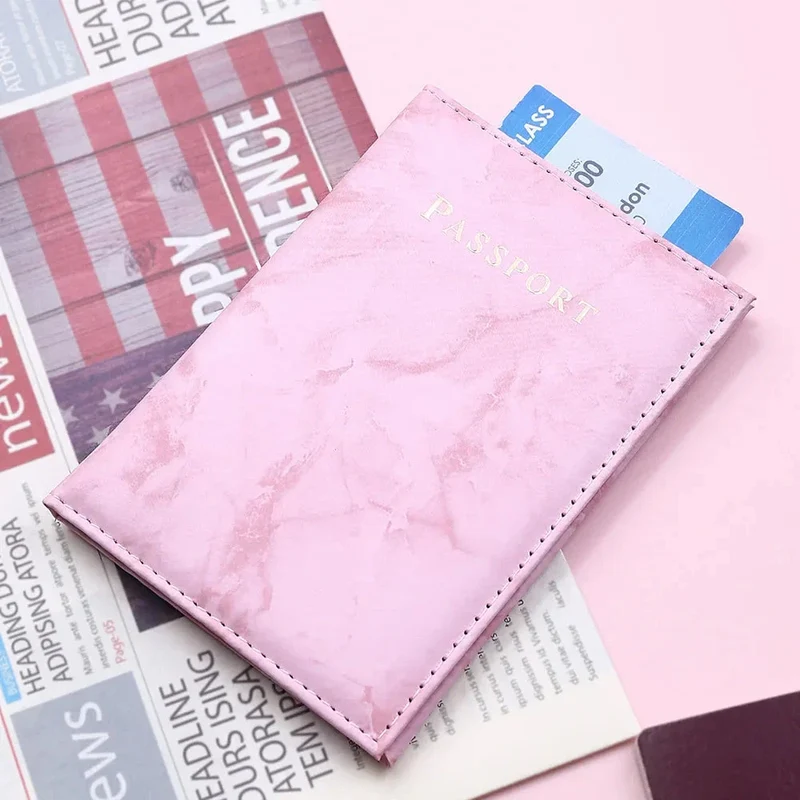 Porte-Passeport Effet Marbré | Design Compact et Léger