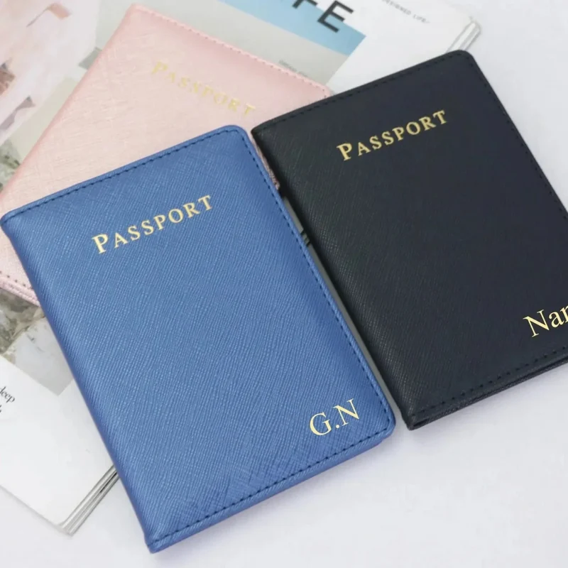 Porte Passeport Personnalisé Luxe | Initiales Dorées Sophistiquées