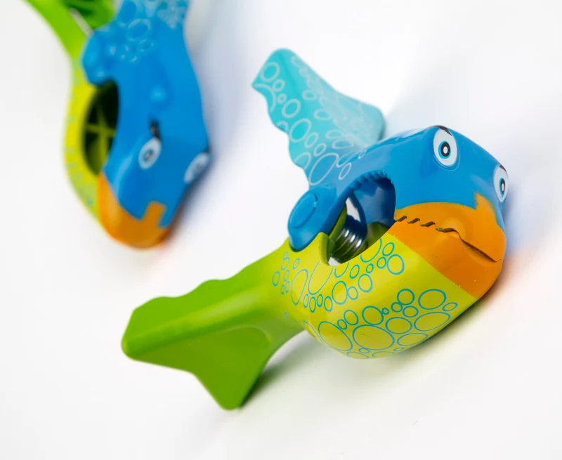 Tracker Beach Towel Clip Bubbles