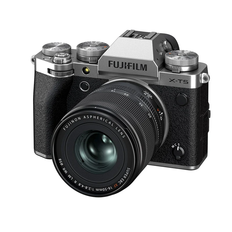 X-T5 avec XF 16-50mm f/2.8-4.8 R LM WR (Argent)