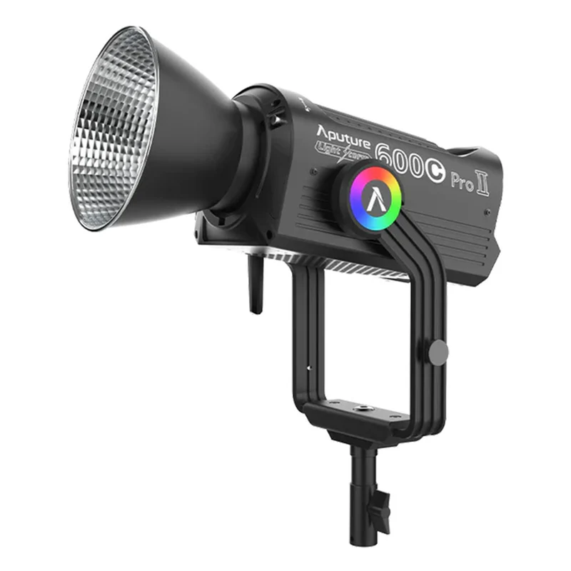 Lumière LS 600c Pro II LED RGBWW (Monture en V)