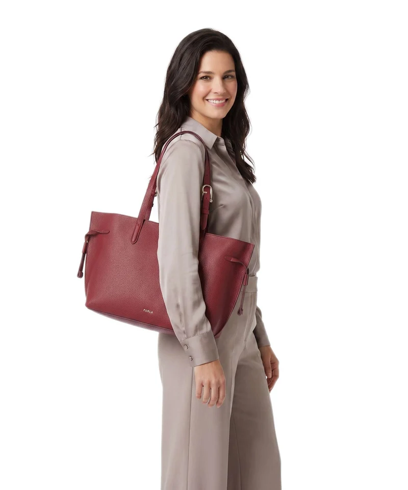 Furla Ava M Cabas ciliegia/nero
