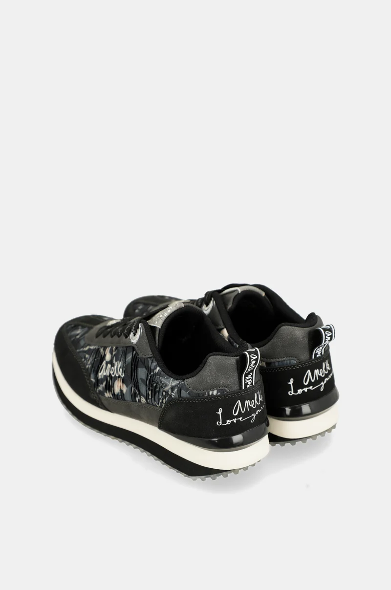 Baskets noir semelle multicolore