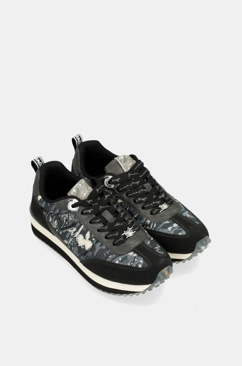 Baskets noir semelle multicolore
