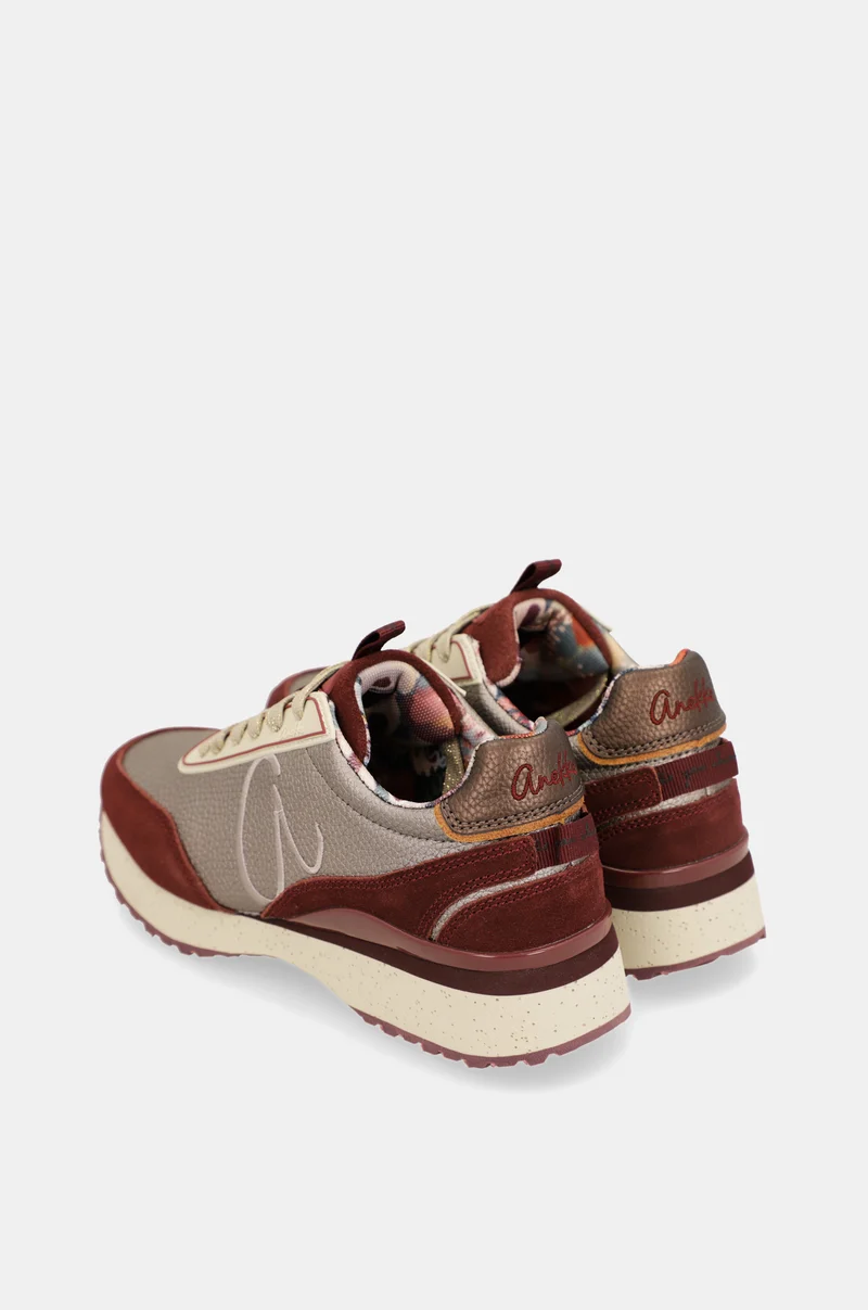 Chaussures de sport bordeaux Anekke