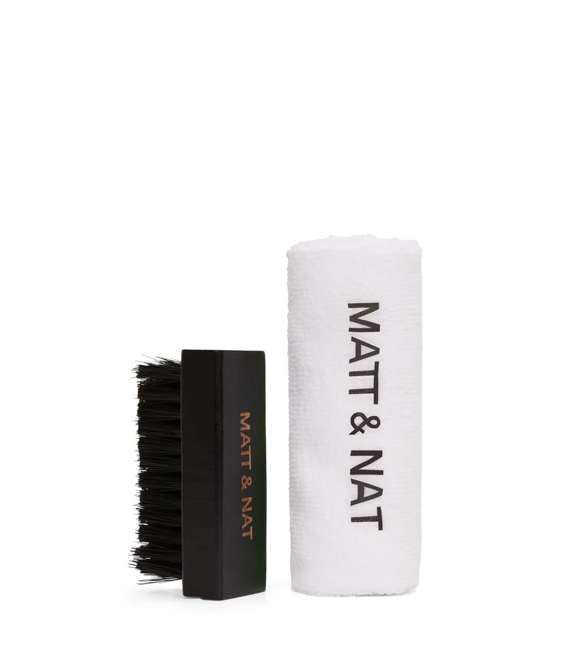 Mousse antisalissure pour chaussures