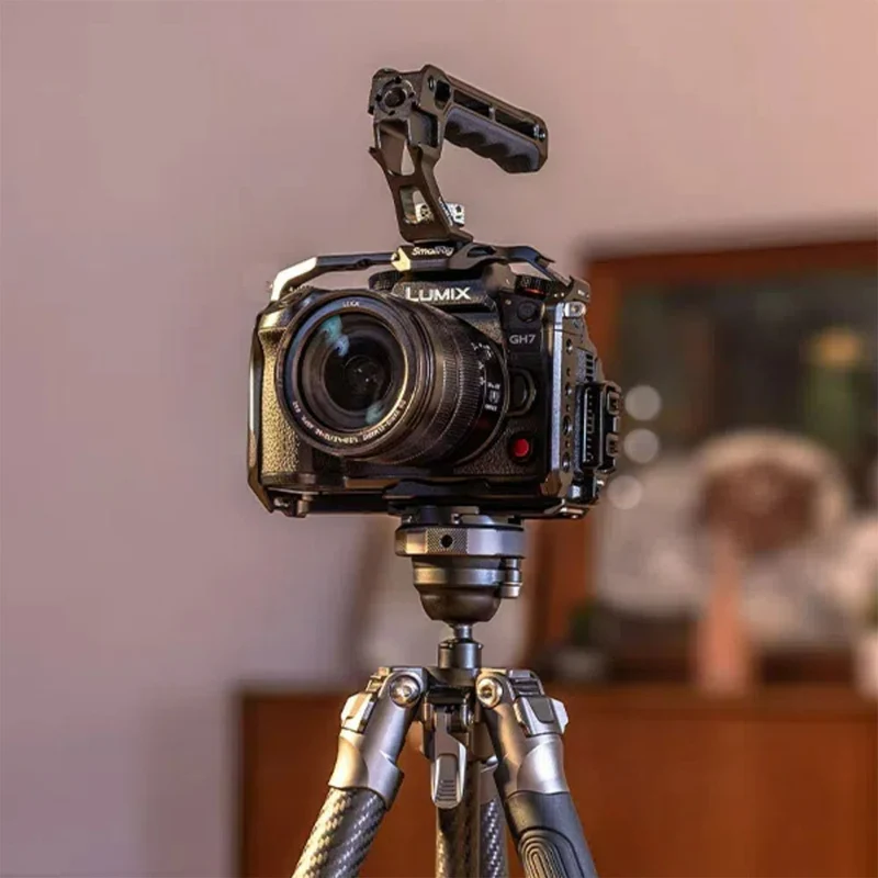 Cage HawkLock pour Panasonic GH7