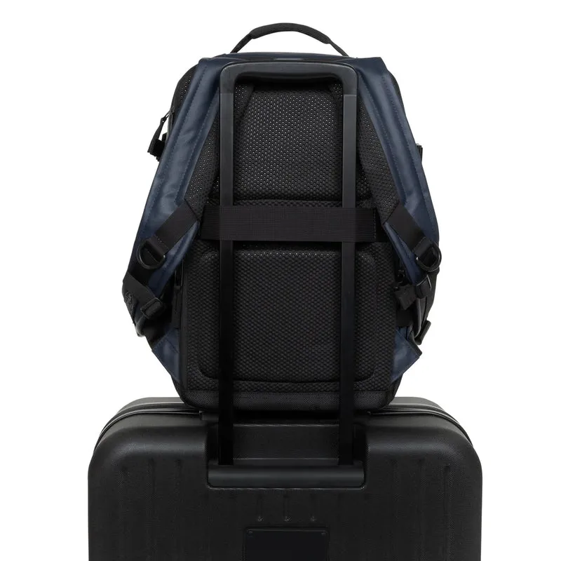 Eastpak Tecum Cabin 22L