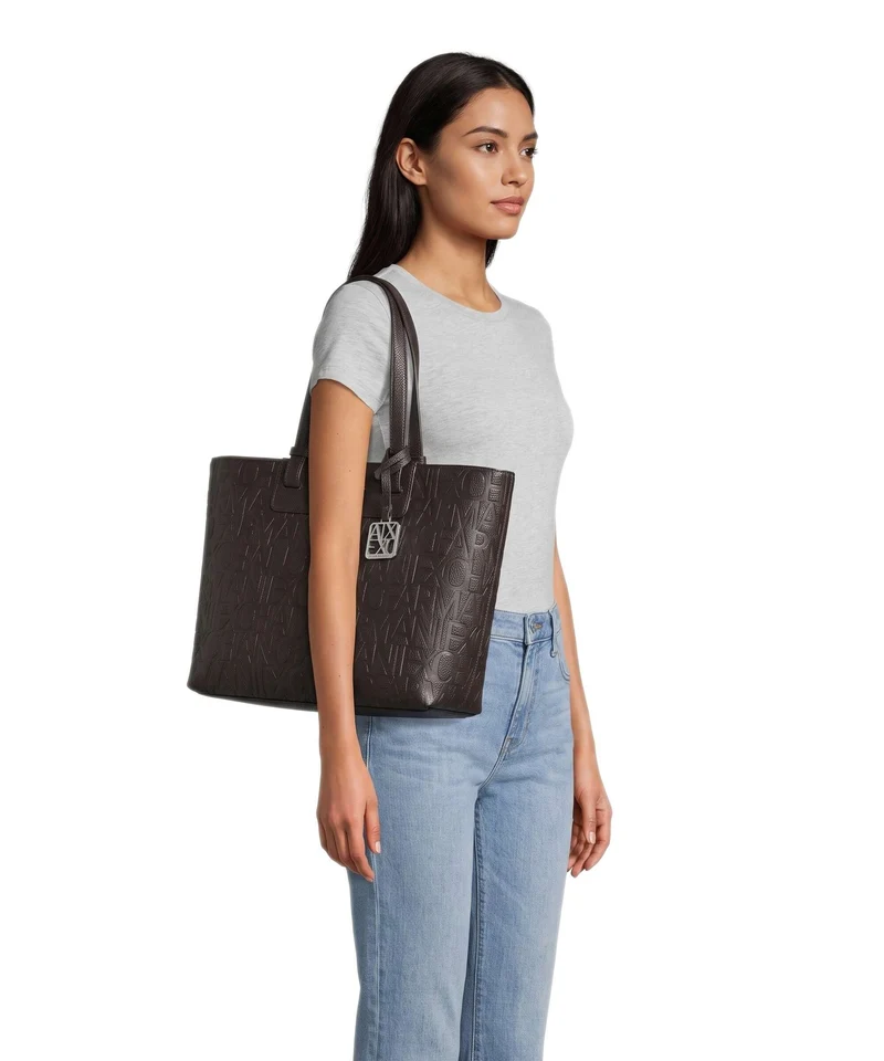 Armani Exchange Liz M Cabas antagonist