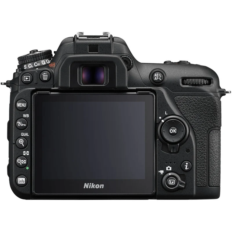 D7500 avec AF-S DX 18-140mm f/3.5-5.6G ED VR