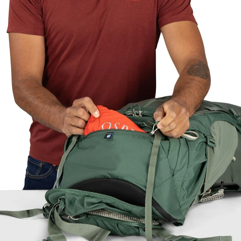 Osprey Stratos Hiking Backpack 44L
