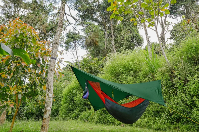 LIGHTEST TARP – Ultraleichter Wetterschutz mit 100 % recyceltem Nylon