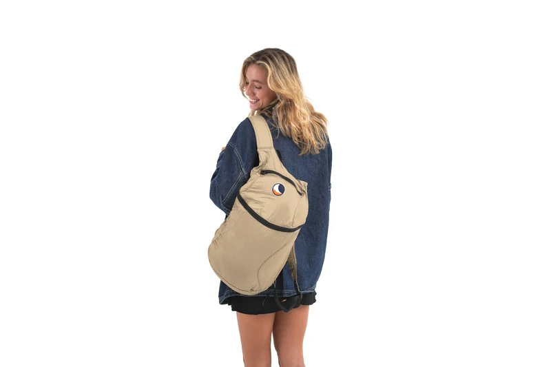 BACKPACK PLUS 25L - Vielseitiger & faltbarer Rucksack für Alltag & Reisen