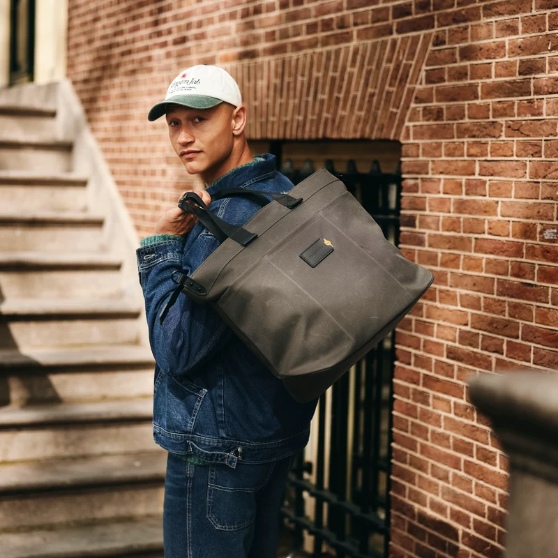 Claire Travel Tote | 21L