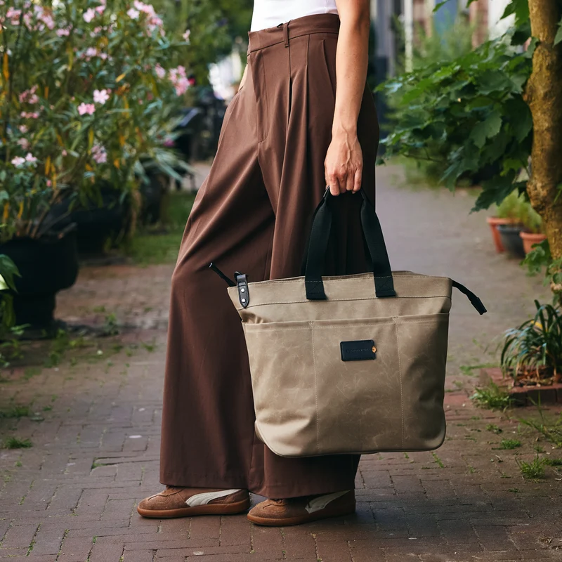 Claire Travel Tote | 21L