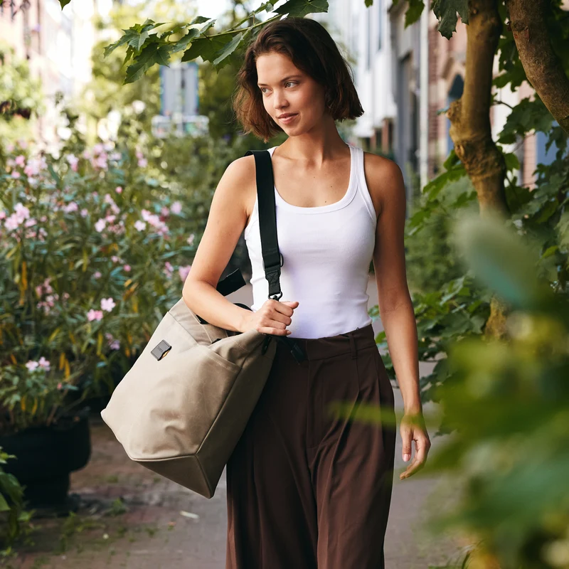 Claire Travel Tote | 21L