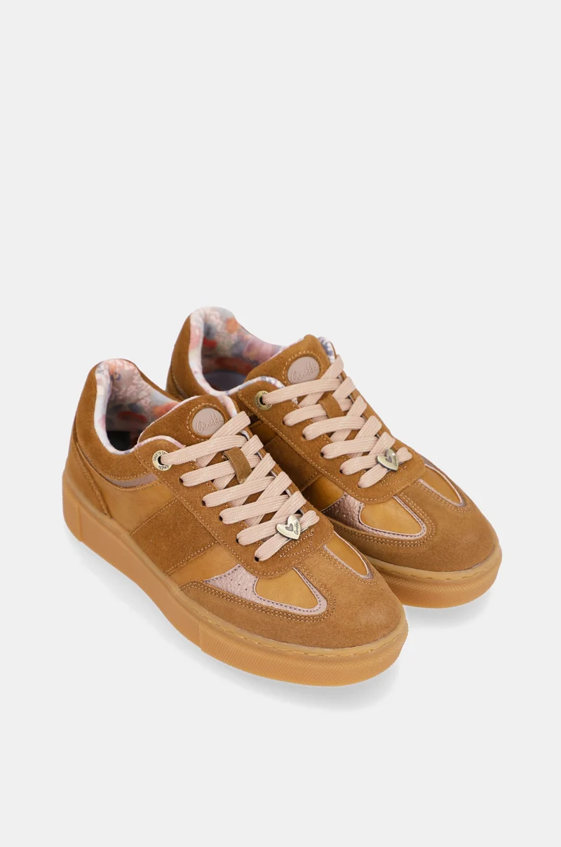 Baskets camel Anekke