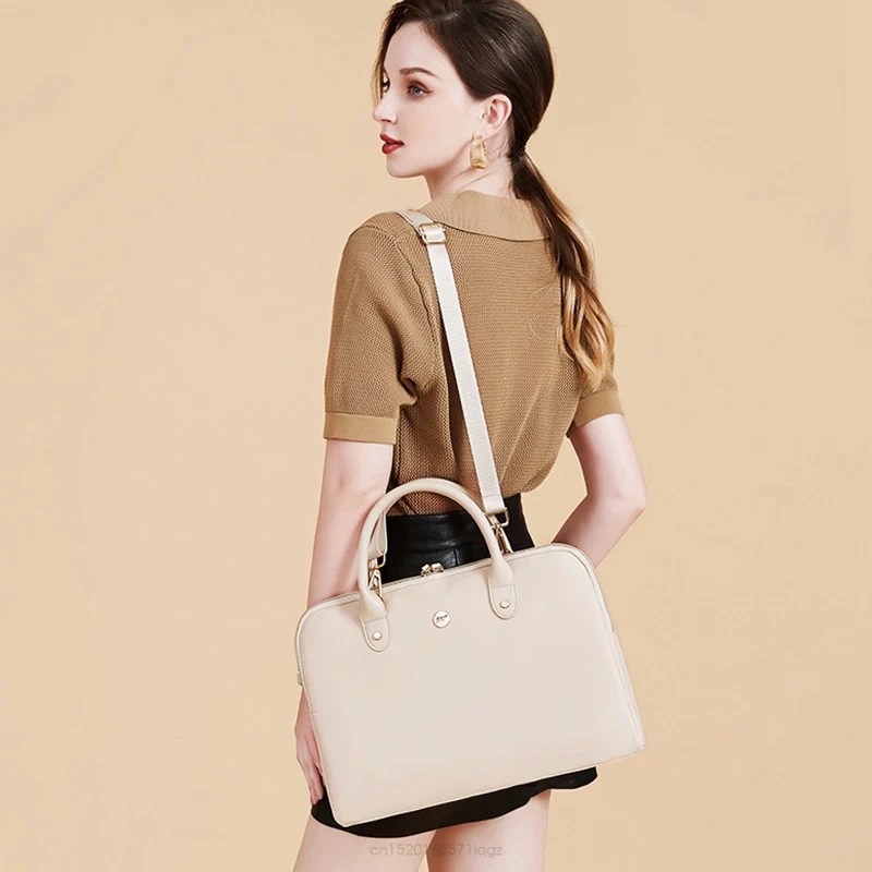 Lilo sacoche ordinateur femme 14 pouces