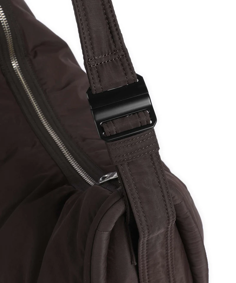 Sandqvist Curve L Sac fourre-tout dark brown