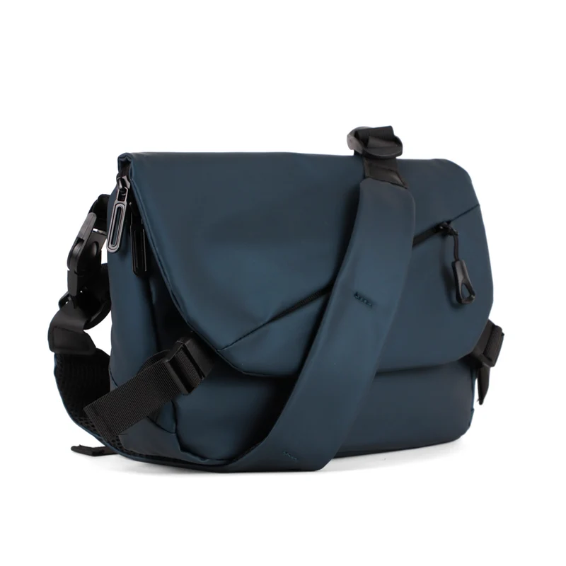 Tracker Everyday Crossbody Mini Messenger bag