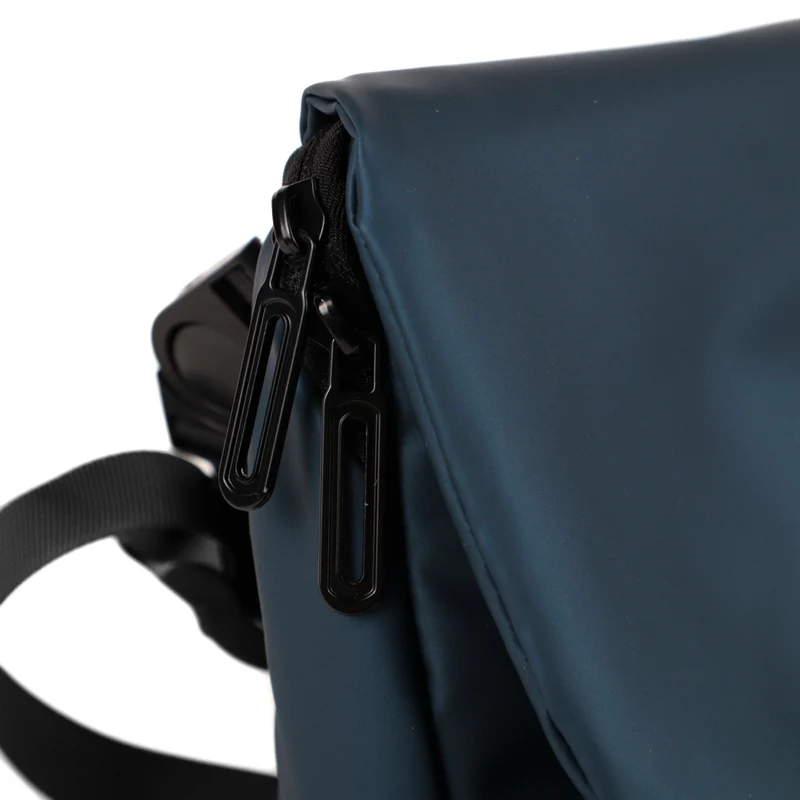 Tracker Everyday Crossbody Mini Messenger bag