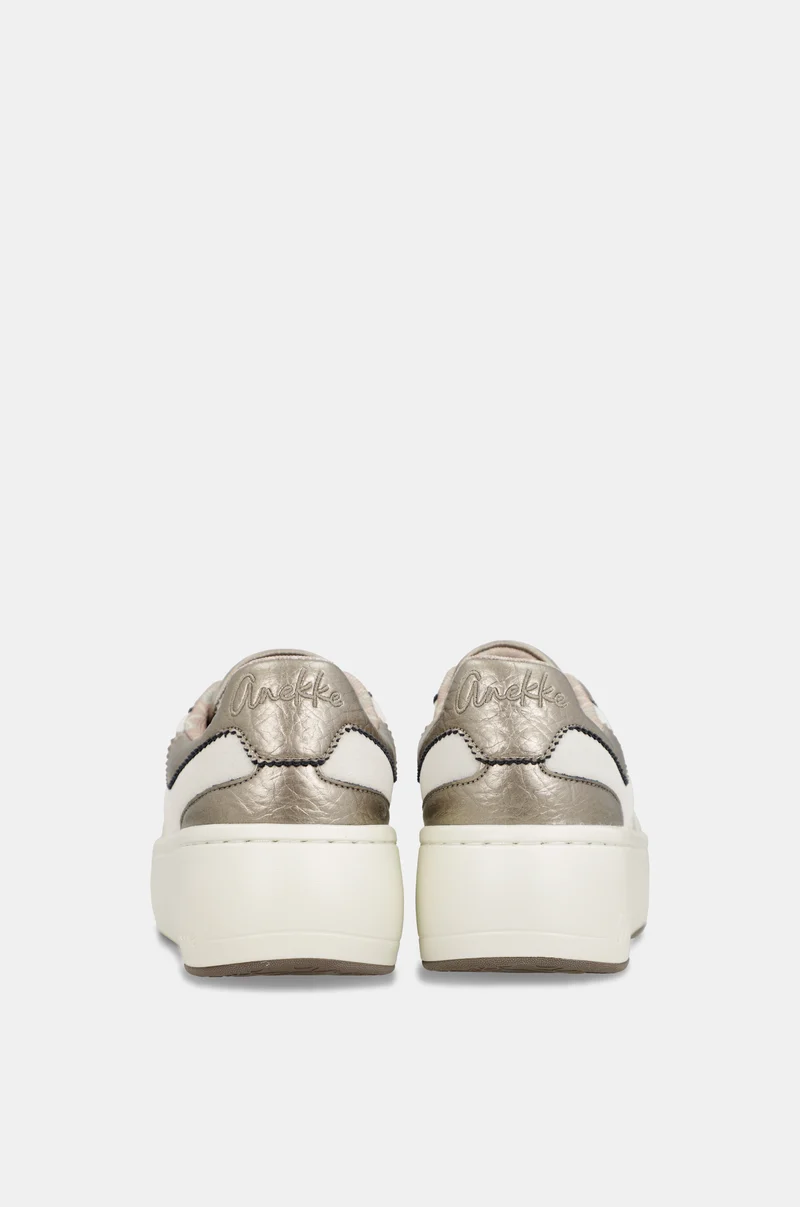 Sneakers beige