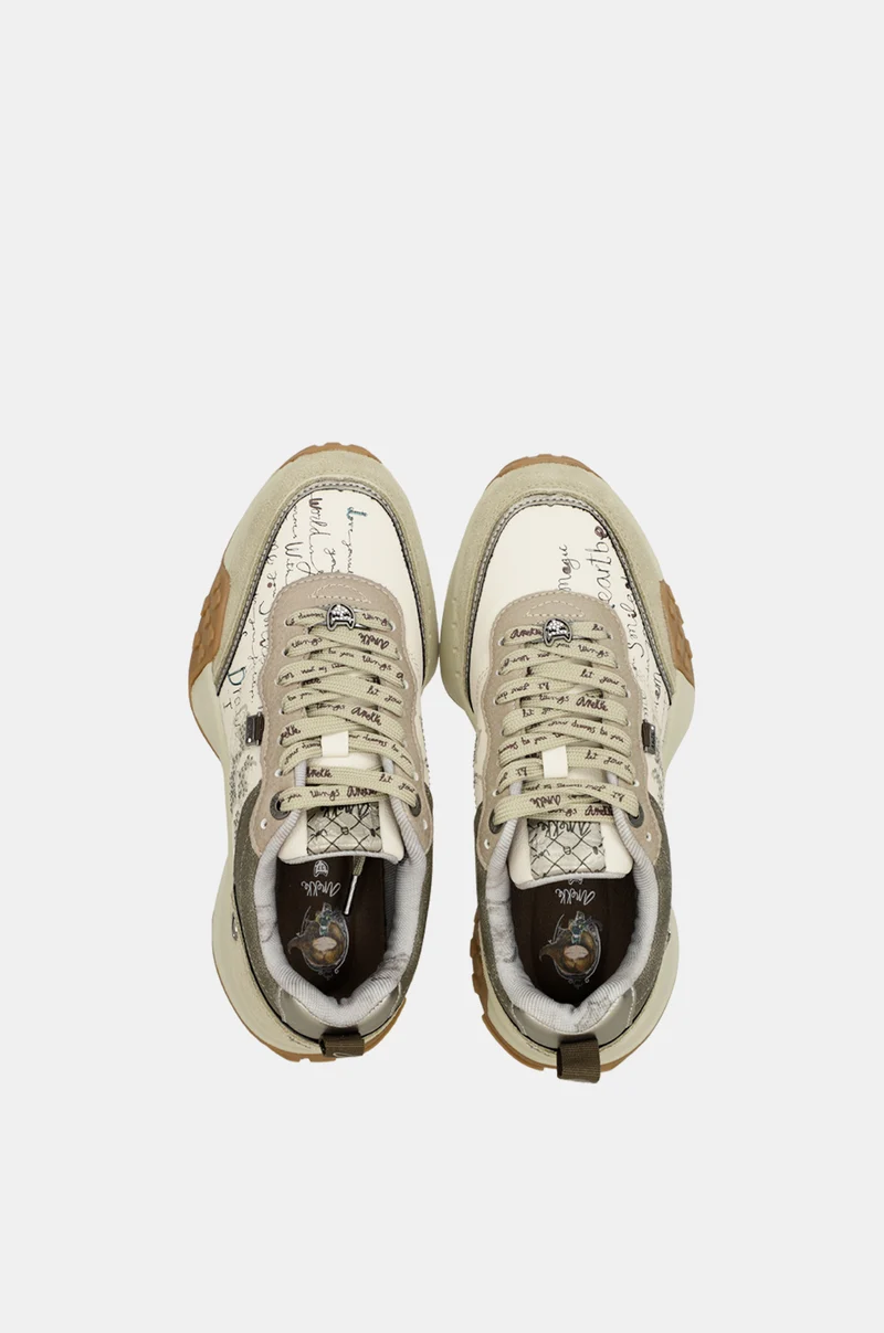Baskets beige imprimé