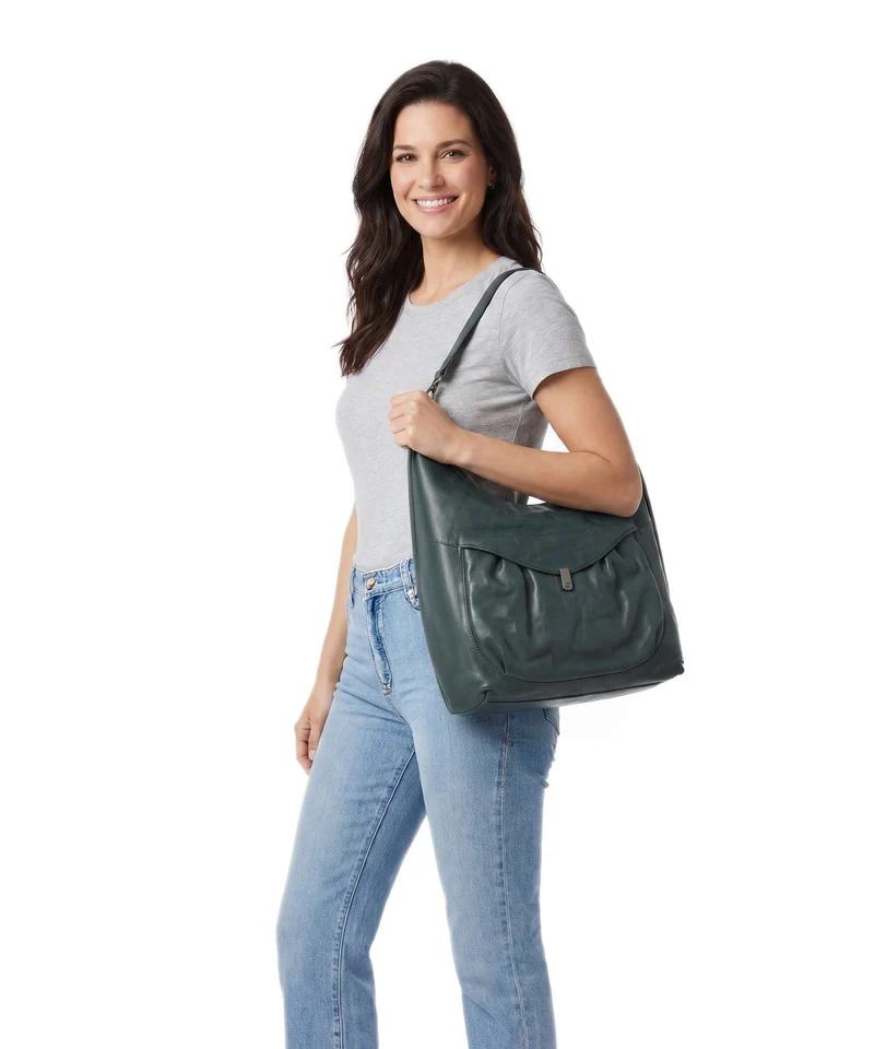 Aunts & Uncles Grandma's Luxury Club Mrs. Banoffee Pie Sac fourre-tout green jewel