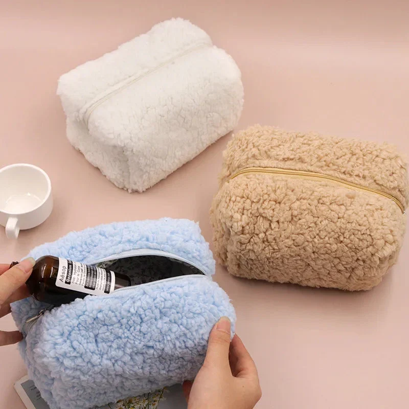 Trousse de Toilette Femme Moumoute | Compacte et Douce Flanelle